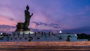 Cover image: Vesak (Buddha Day)